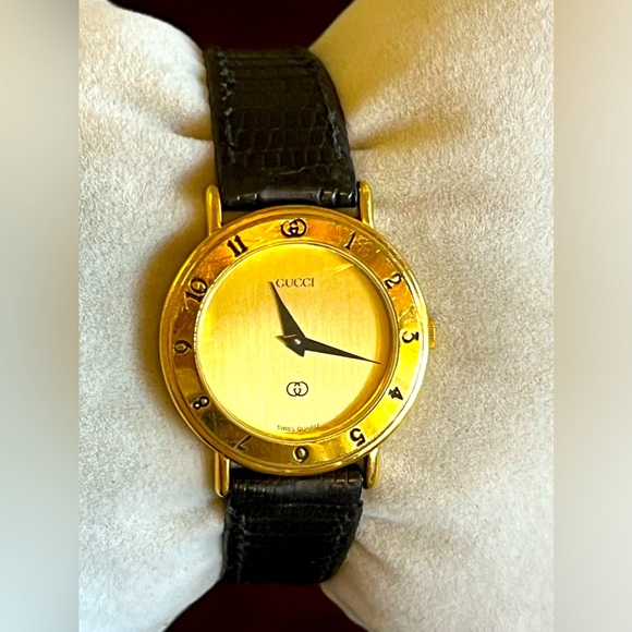 Gucci 3000L/732 black cream gold dial - Picture 1 of 12
